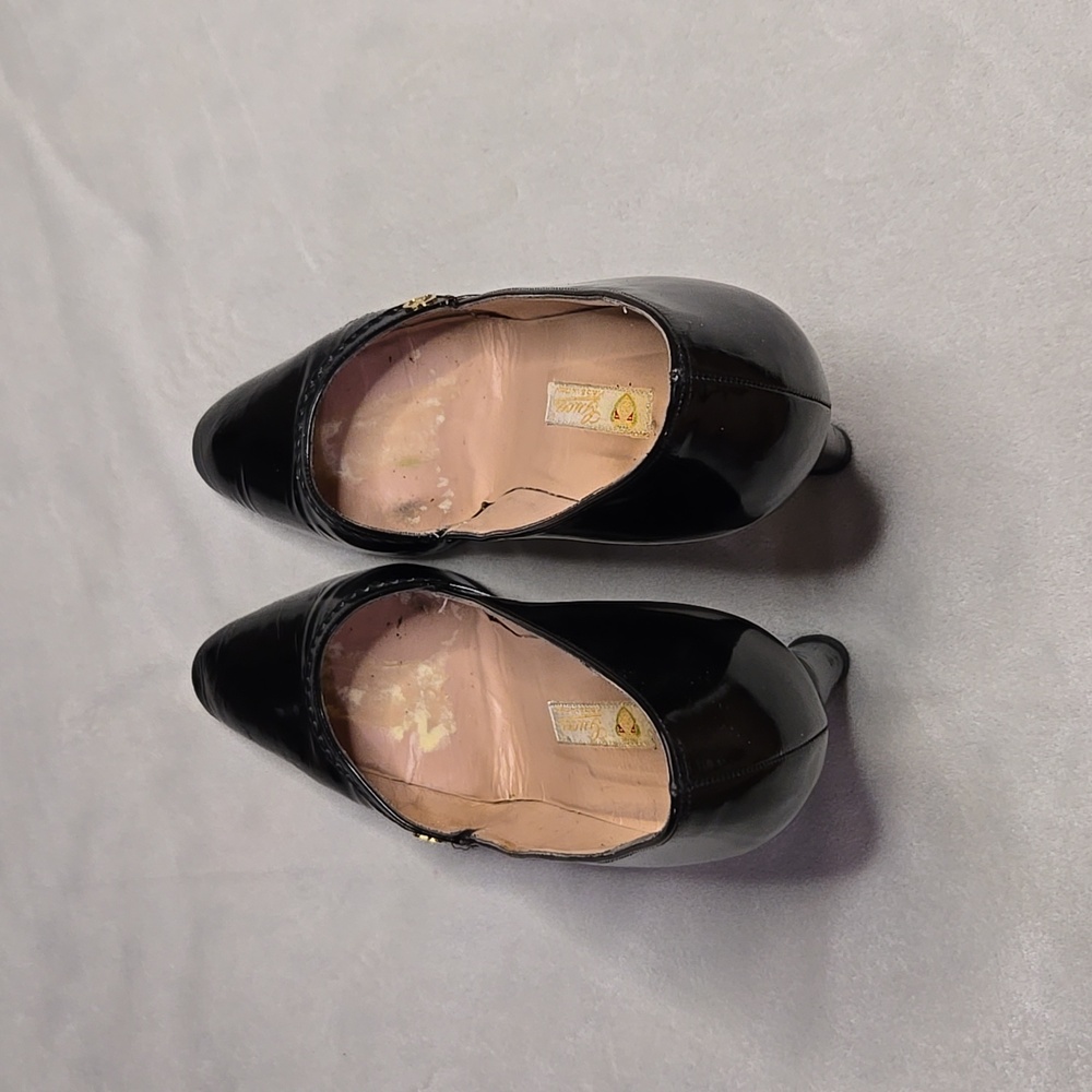 VINTAGE GUCCI Black Patent Leather Heels - Picture 7 of 17